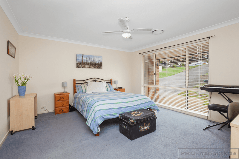 13 Currawong Close, WESTON, NSW 2326