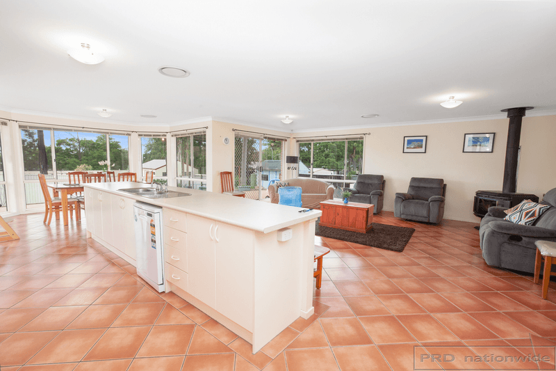 13 Currawong Close, WESTON, NSW 2326