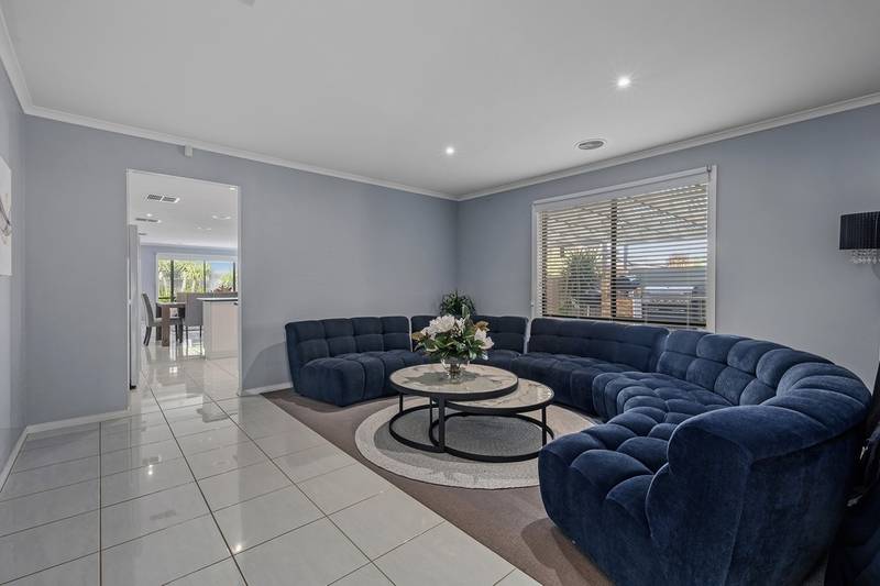 4 Wetherby Place, Melton West, VIC 3337