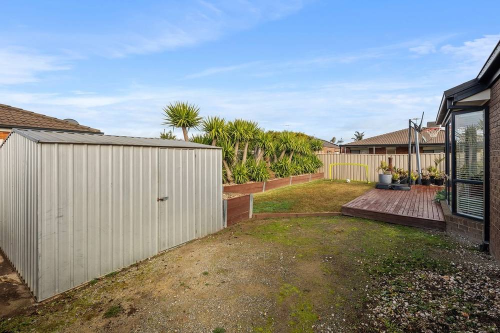 4 Wetherby Place, Melton West, VIC 3337