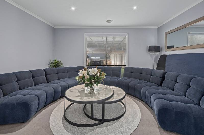 4 Wetherby Place, Melton West, VIC 3337