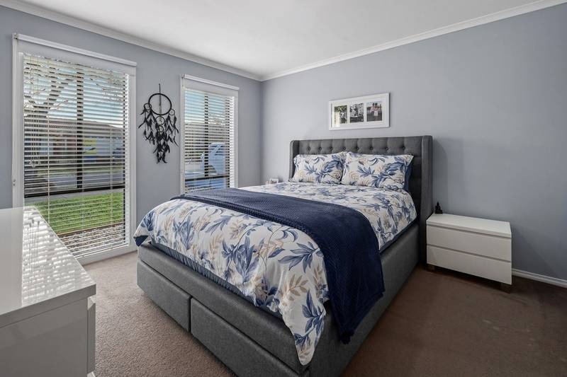 4 Wetherby Place, Melton West, VIC 3337