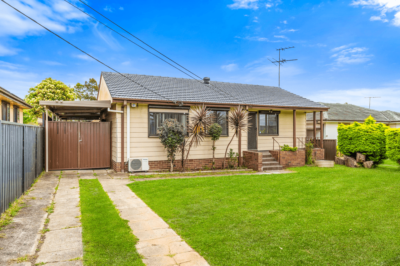 15 Wendouree Street, Busby, NSW 2168