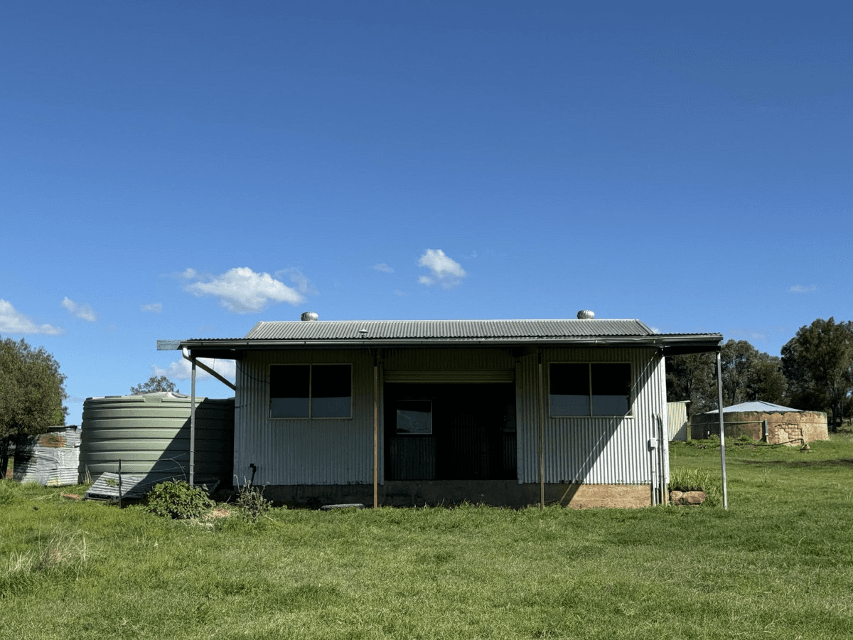 622 Old Rosemount Road, Quinalow, QLD 4403