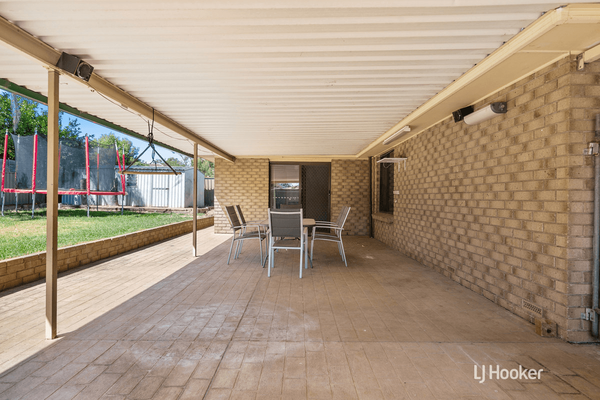 36 Wecoma Court, CRAIGMORE, SA 5114