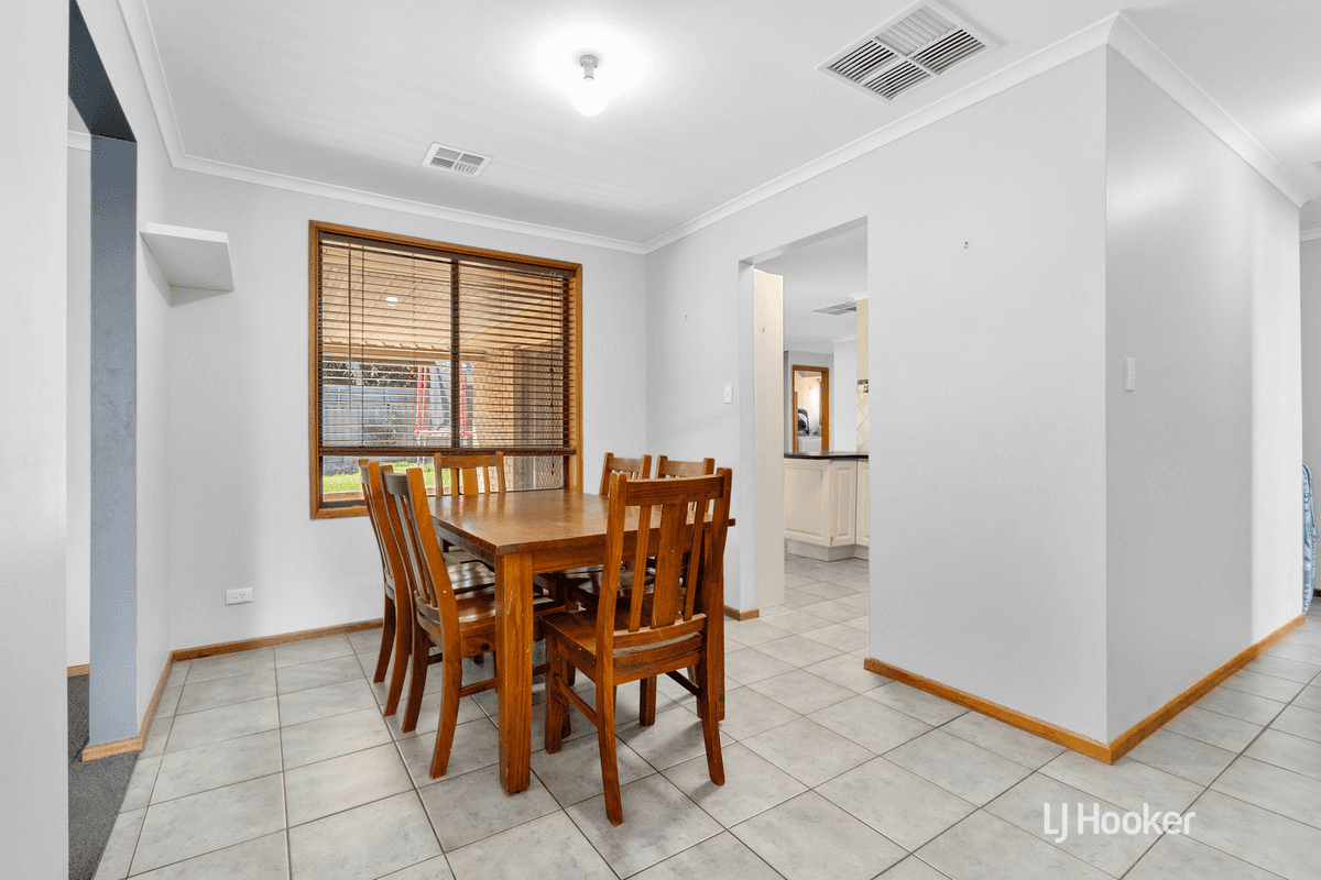 36 Wecoma Court, CRAIGMORE, SA 5114