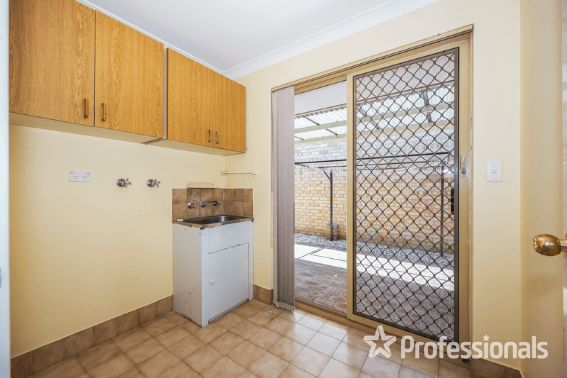 1/19 Paperbark Way, MORLEY, WA 6062