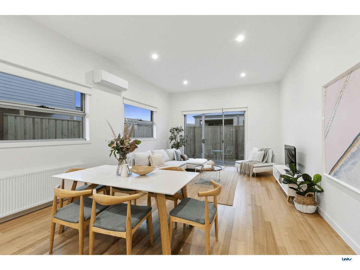27 Taylor Street, Torquay, VIC 3228