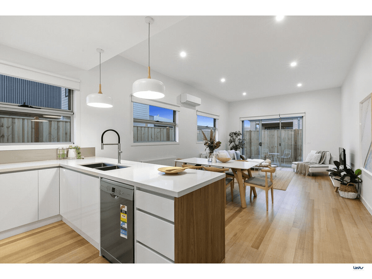 27 Taylor Street, Torquay, VIC 3228