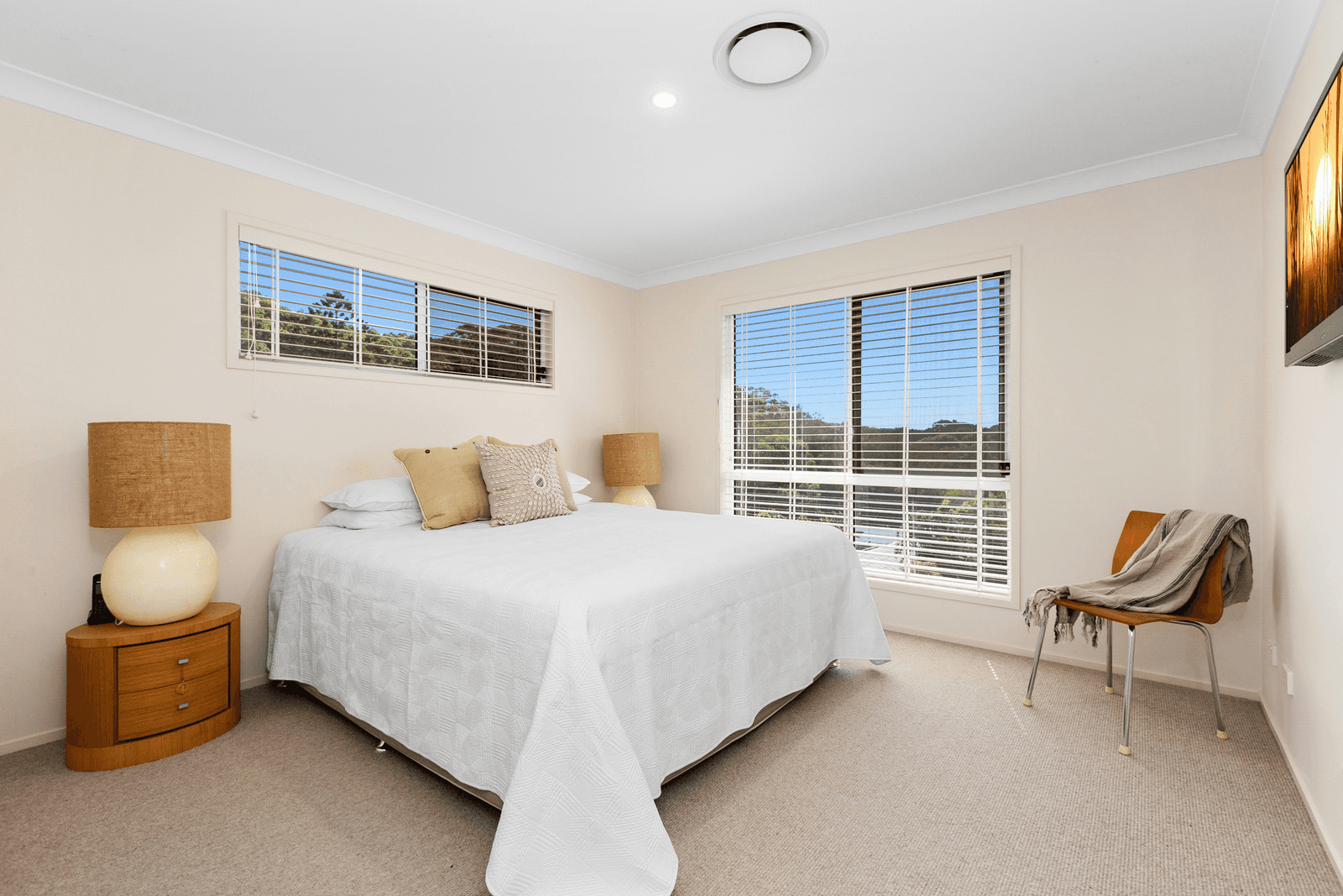 2 Silveraspen Grove, Pottsville, NSW 2489