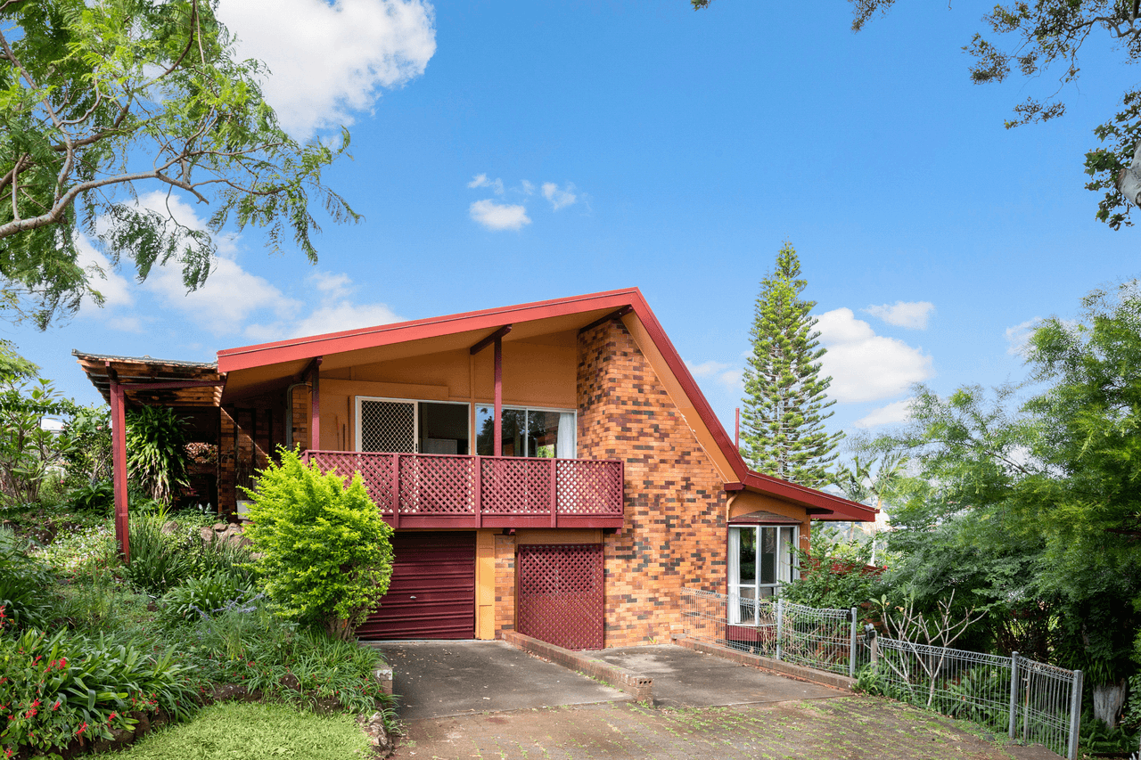 27 Banora Boulevard, BANORA POINT, NSW 2486