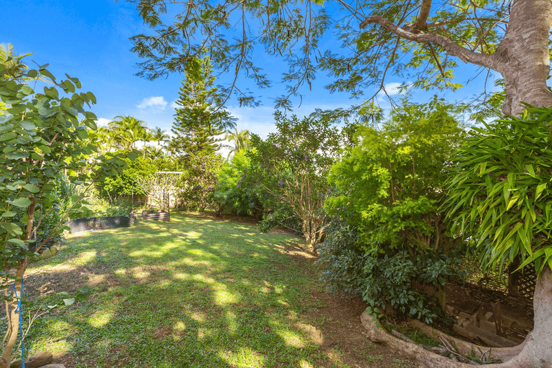 27 Banora Boulevard, BANORA POINT, NSW 2486