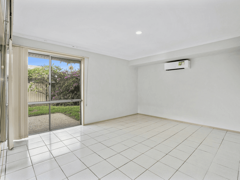 85 Allied Drive, ARUNDEL, QLD 4214