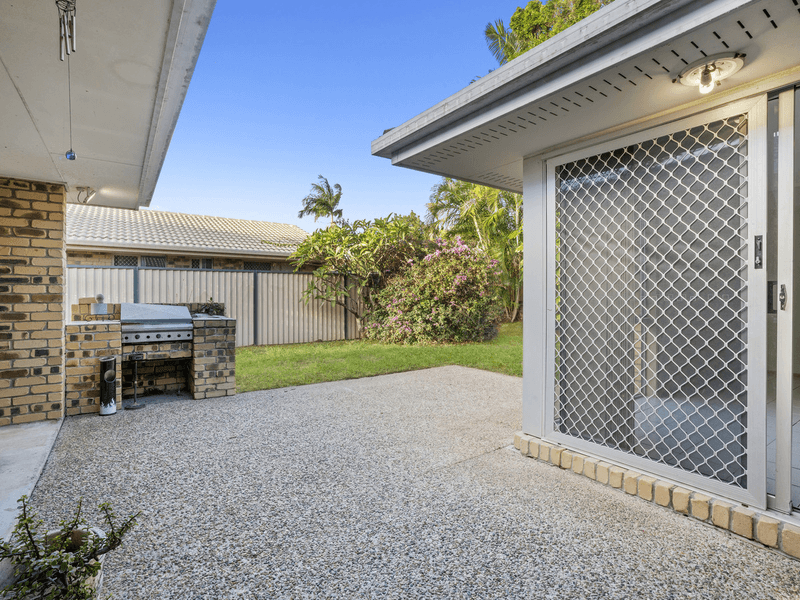 85 Allied Drive, ARUNDEL, QLD 4214