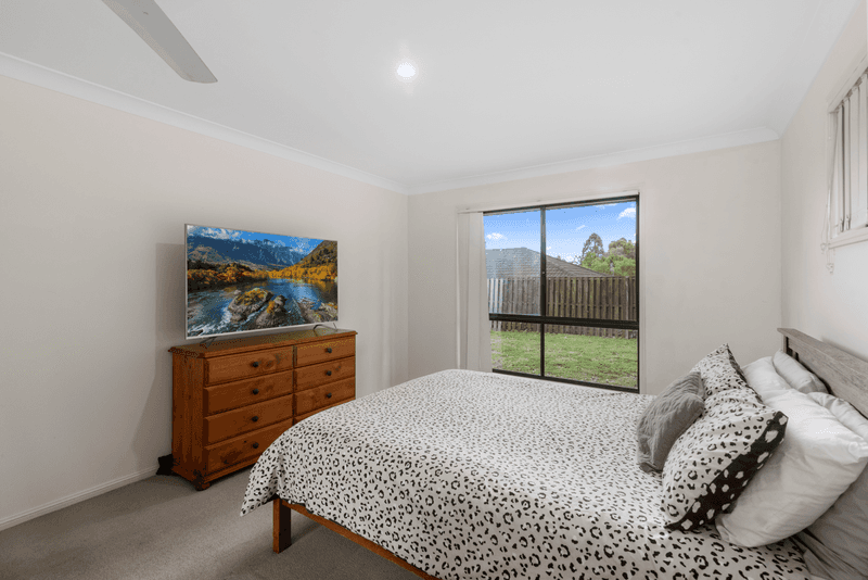 60  Greenway Boulevard, MAUDSLAND, QLD 4210