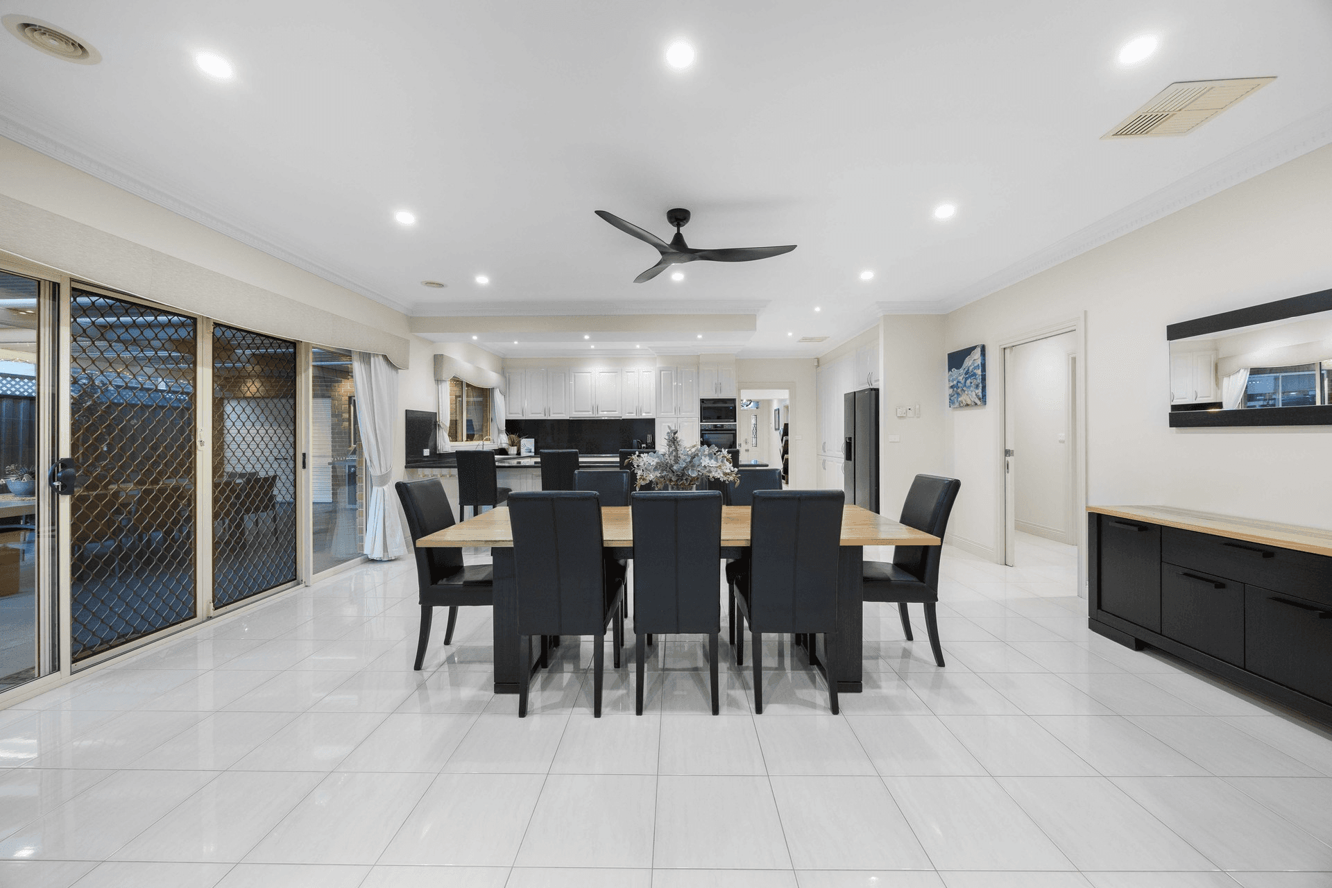 5 Pembury Way, Hillside, VIC 3037