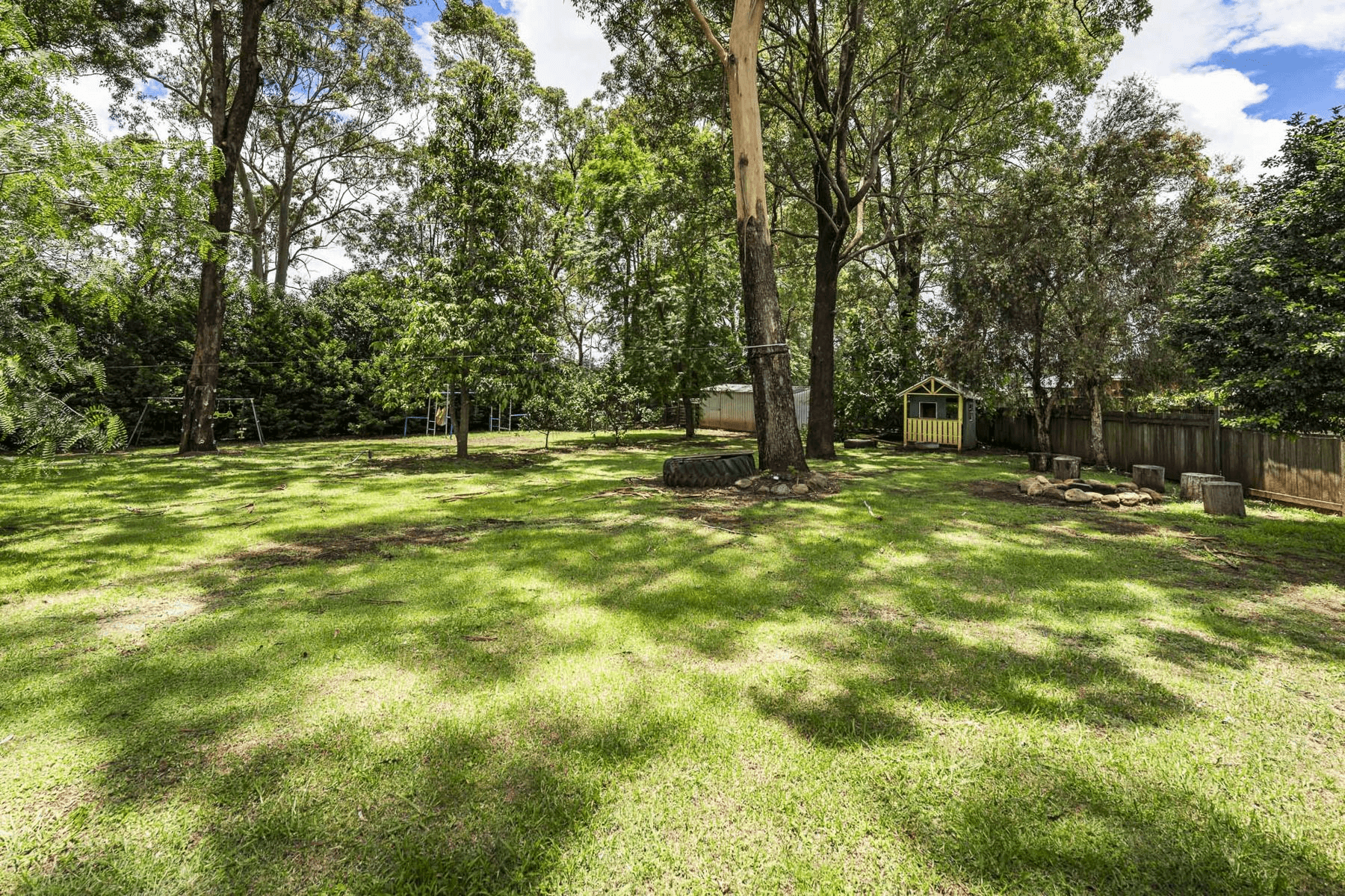 2 Wattle Close, HIGHFIELDS, QLD 4352