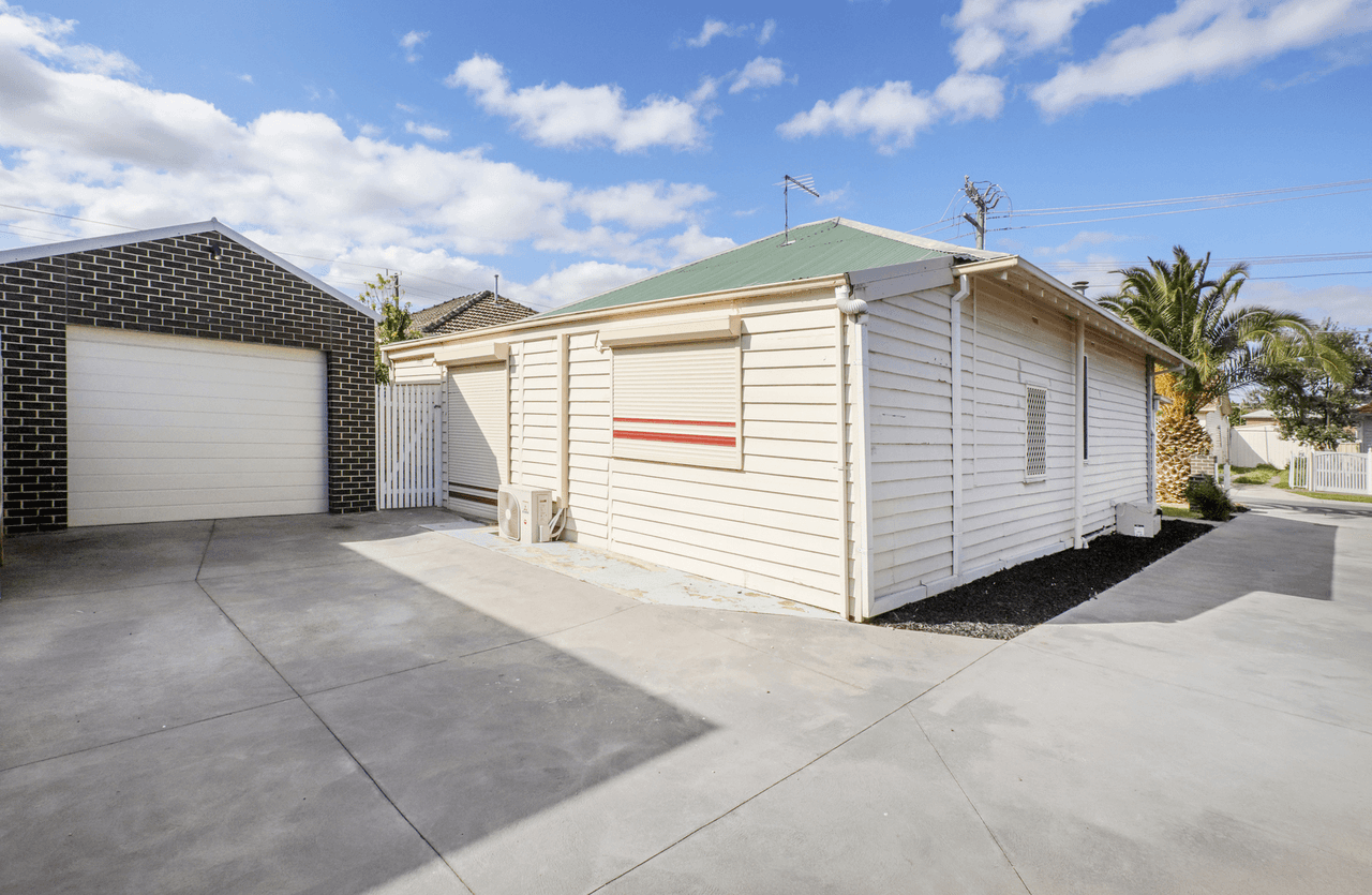 11 Kororoit Street, Albion, VIC 3020