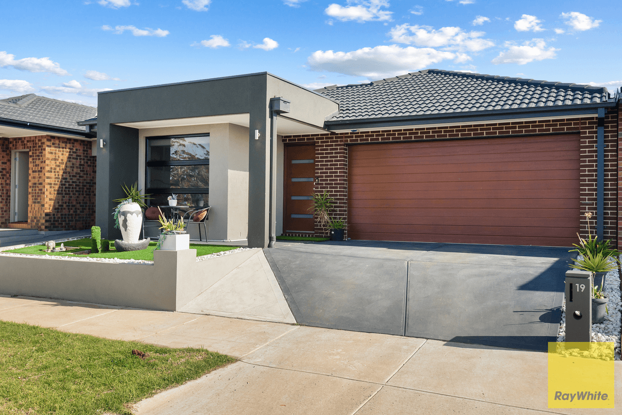 19 Belvedere Drive, TRUGANINA, VIC 3029