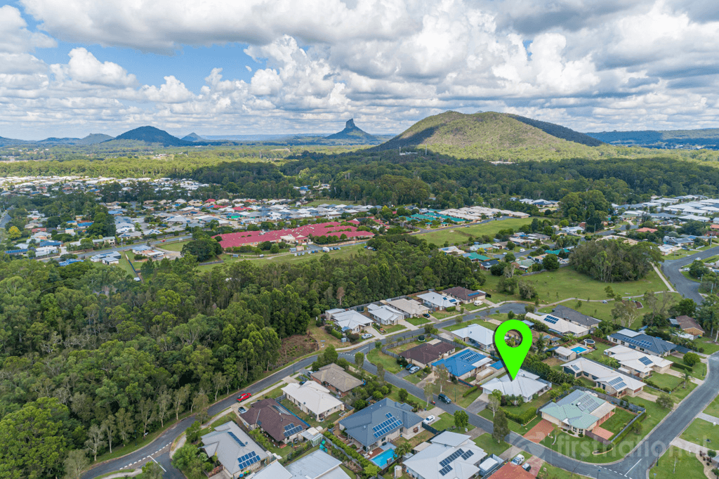 32 Heights Road, BEERWAH, QLD 4519