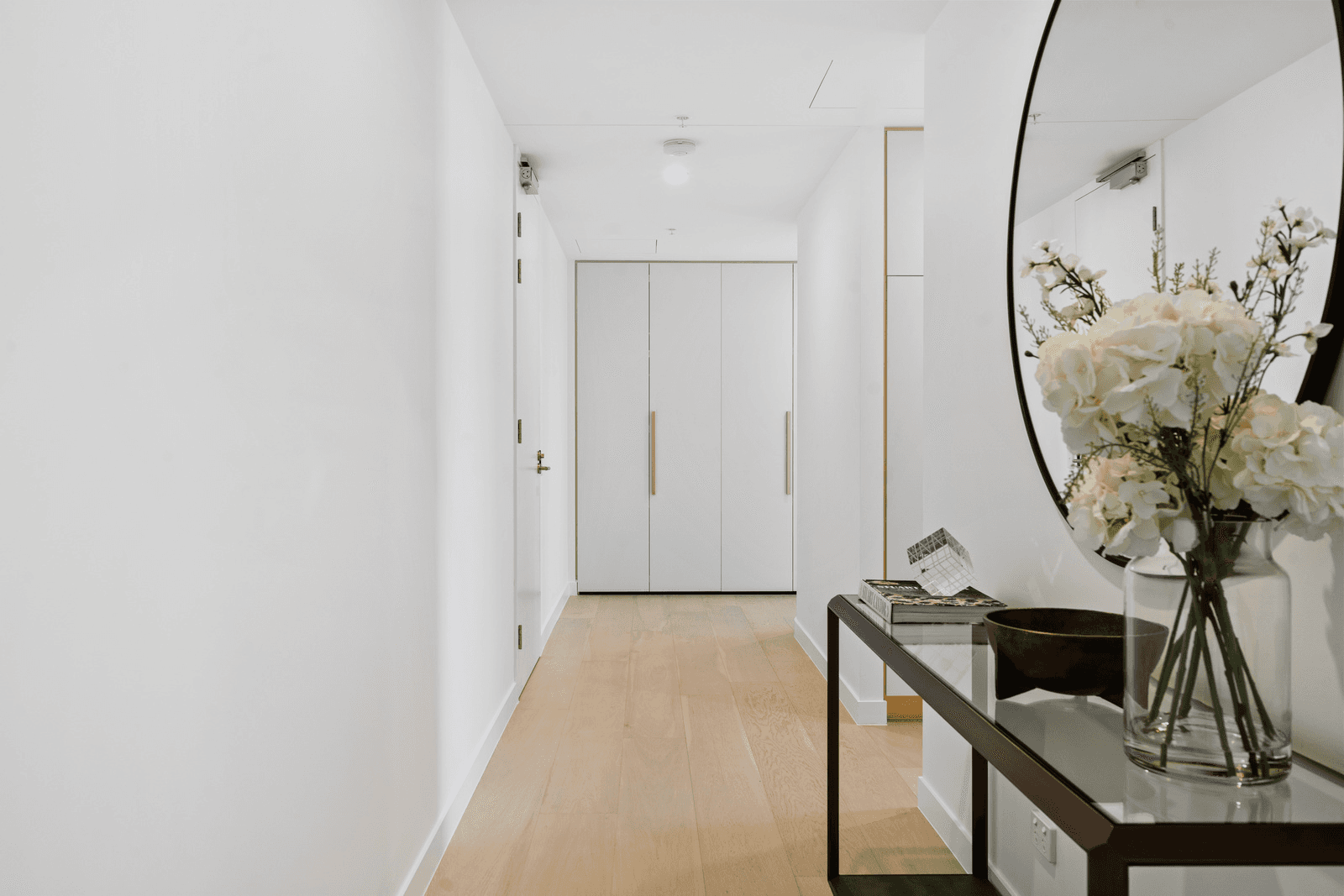 903/122 Surf Parade, BROADBEACH, QLD 4218