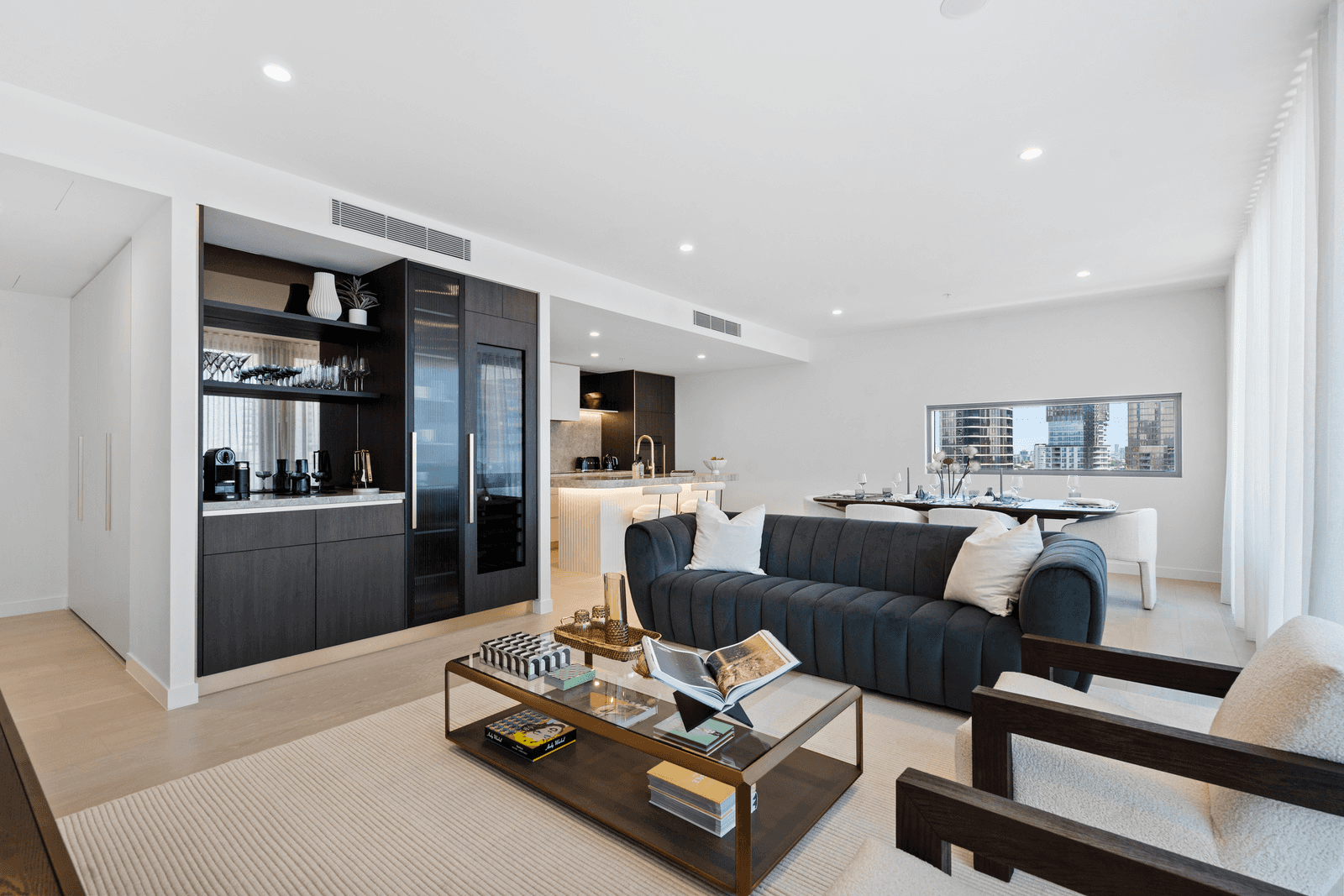 903/122 Surf Parade, BROADBEACH, QLD 4218