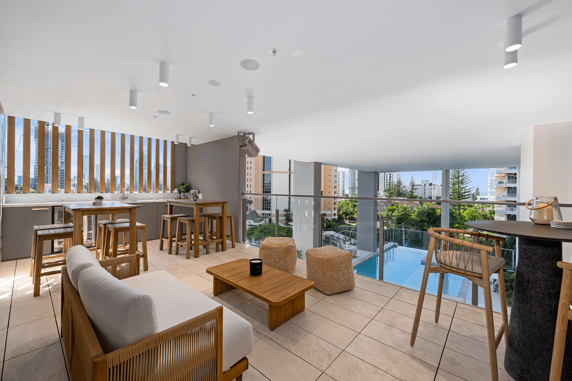 903/122 Surf Parade, BROADBEACH, QLD 4218