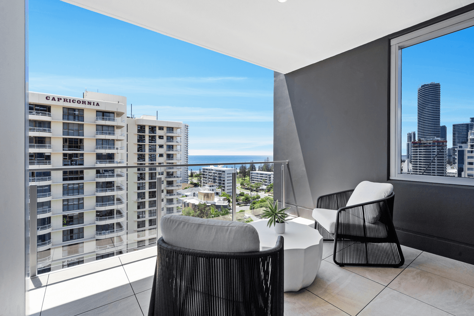 903/122 Surf Parade, BROADBEACH, QLD 4218