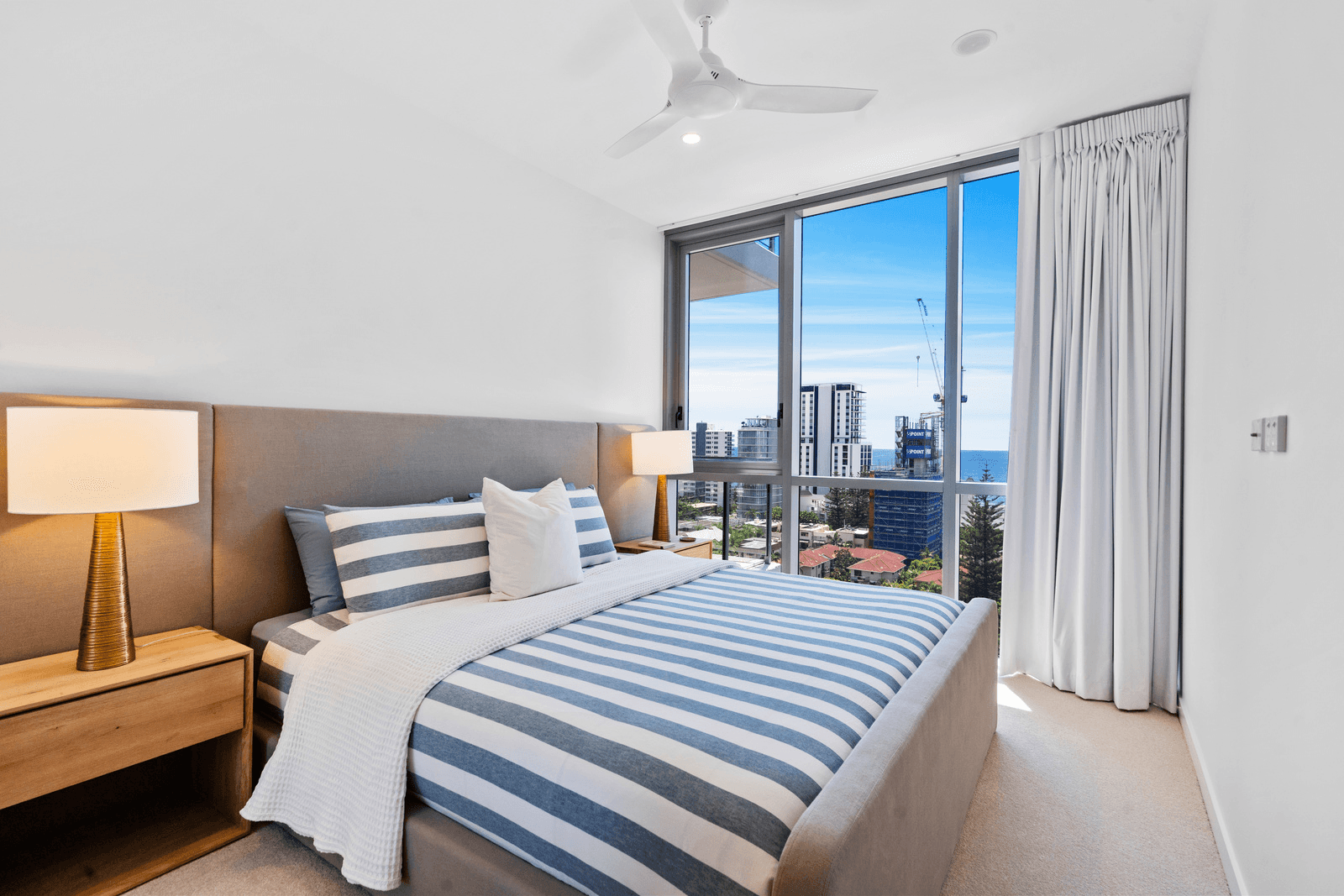 903/122 Surf Parade, BROADBEACH, QLD 4218
