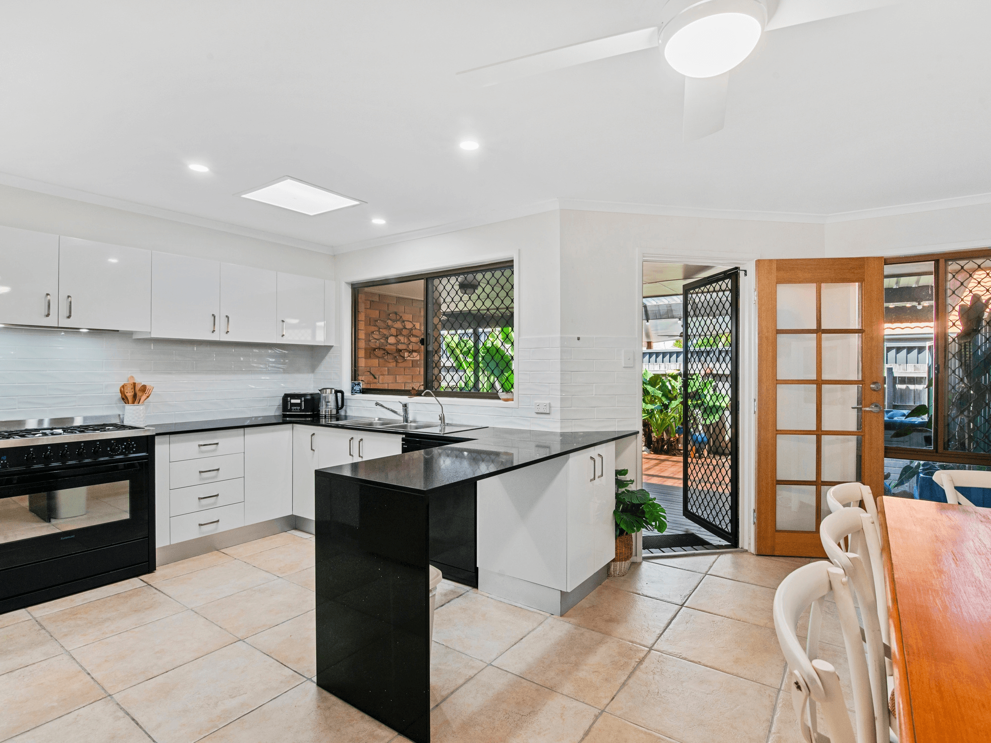 74/12 Landau Court, Miami, QLD 4220