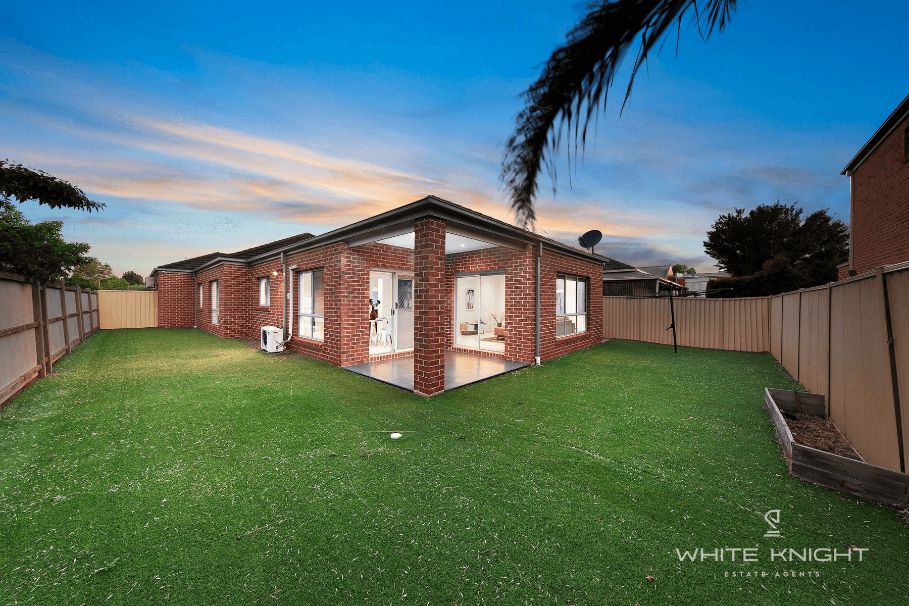 19 STUDLEY PARK WAY, Caroline Springs, VIC 3023