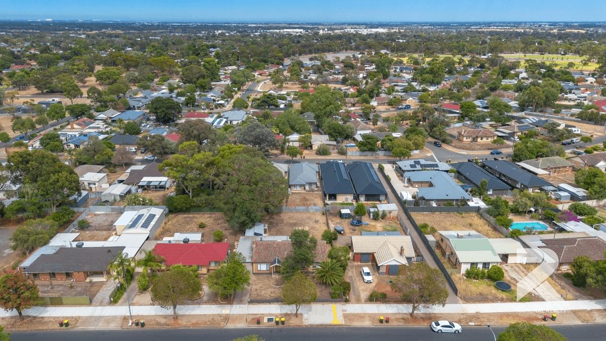 215 Midway Road, ELIZABETH DOWNS, SA 5113