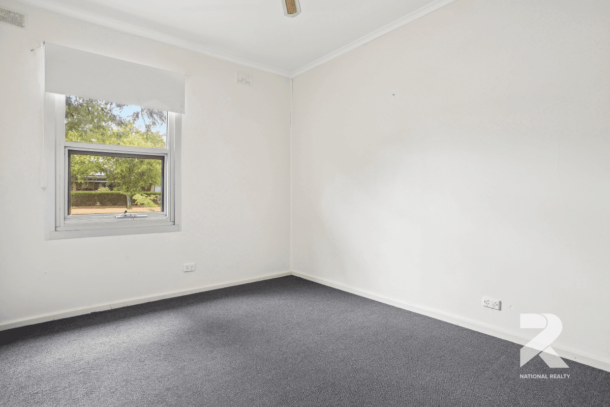 215 Midway Road, ELIZABETH DOWNS, SA 5113