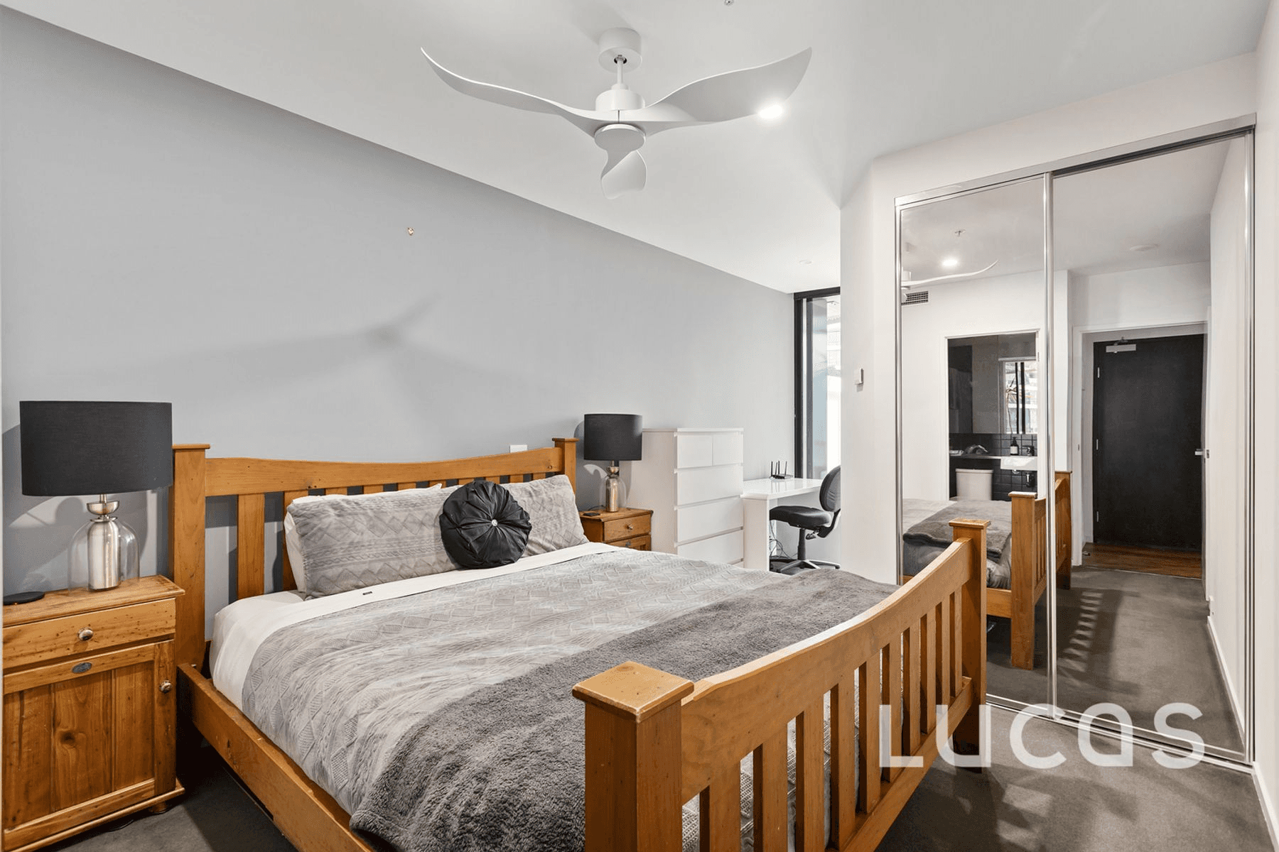 1607/18 Waterview Walk, DOCKLANDS, VIC 3008