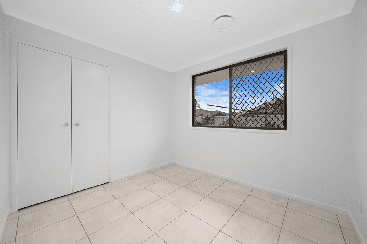 9 Sirene Crescent, DECEPTION BAY, QLD 4508