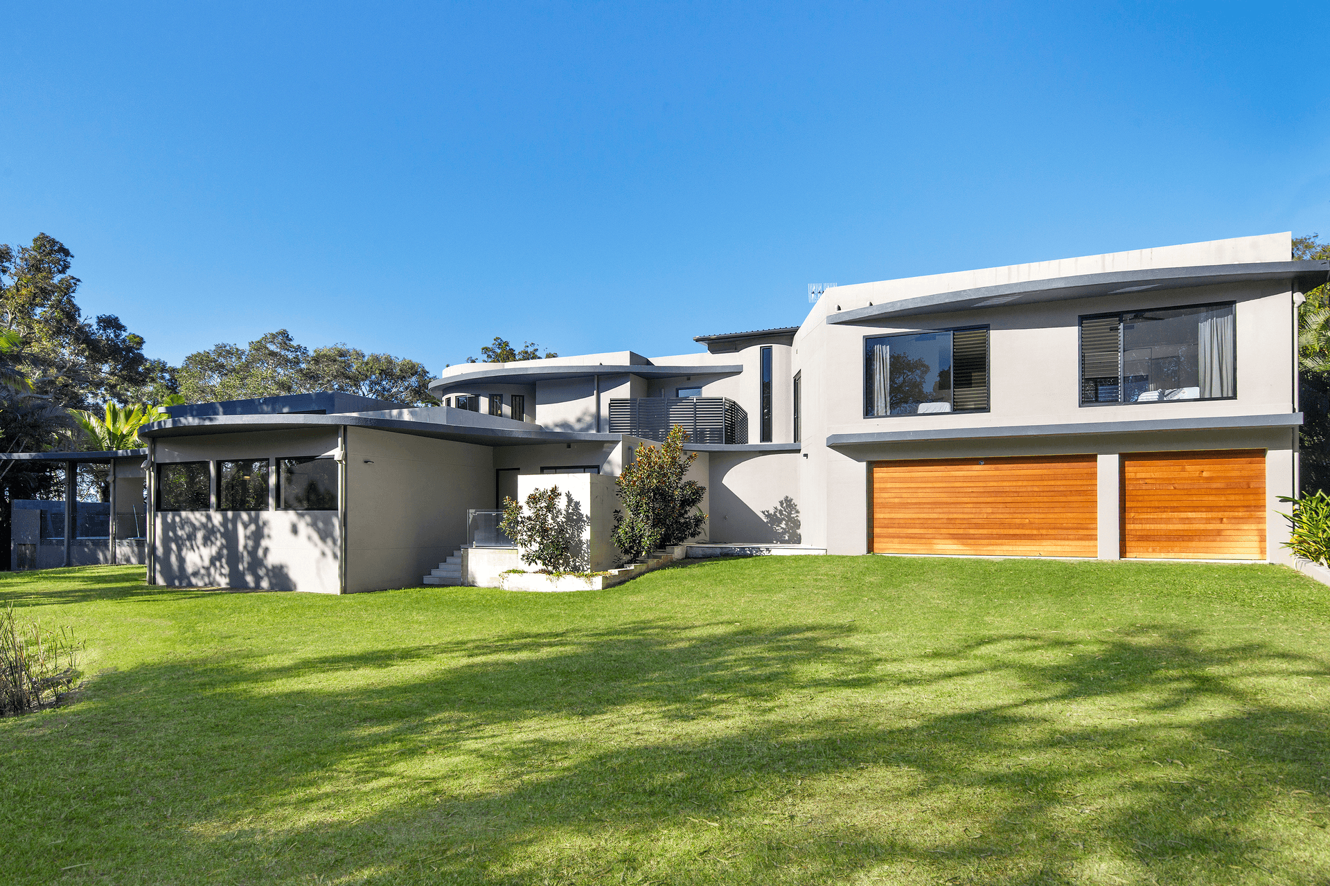 10 Frying Pan Track, Noosa North Shore, QLD 4565