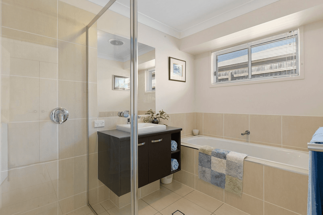 48 Whipbird Circuit, VICTORIA POINT, QLD 4165