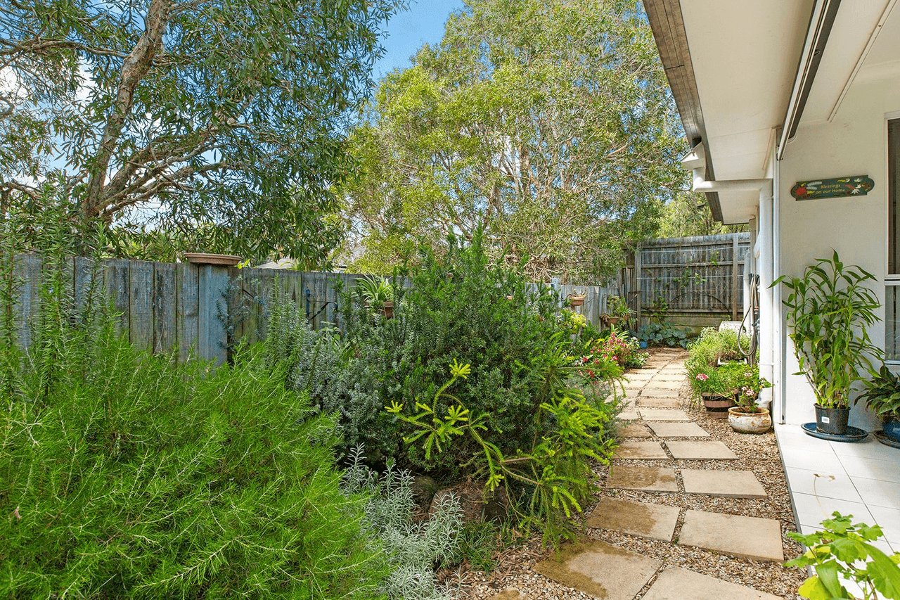 48 Whipbird Circuit, VICTORIA POINT, QLD 4165