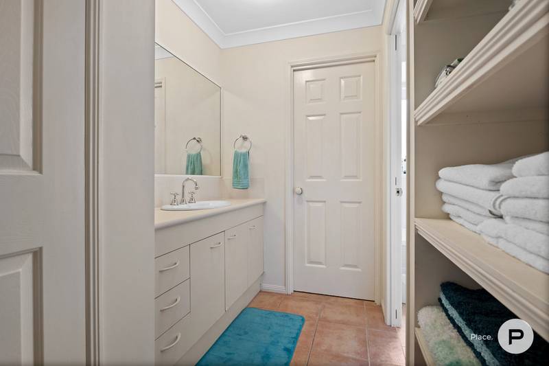 9 Friend Street, Wakerley, QLD 4154