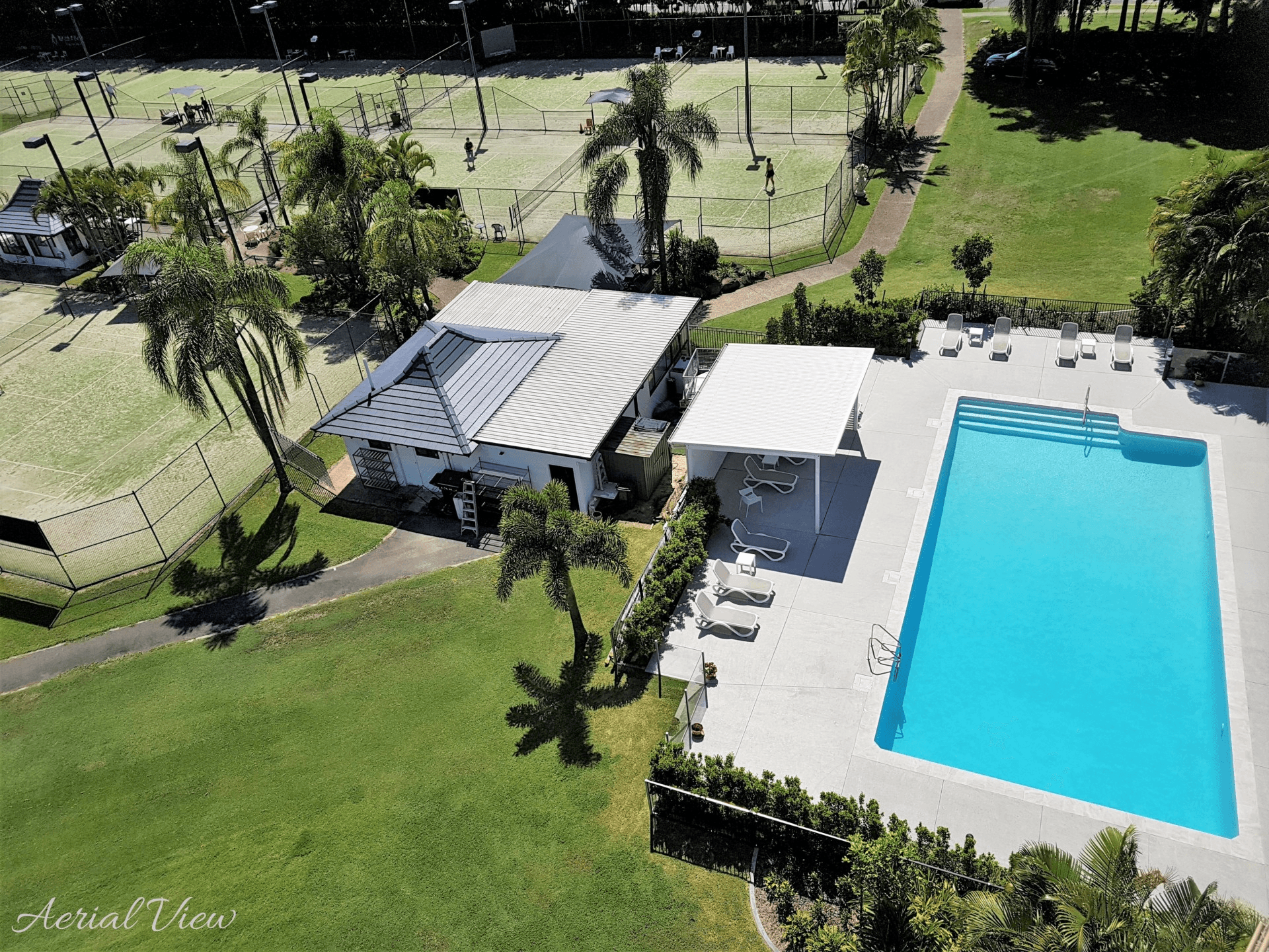 23/11 Fairway Drive, CLEAR ISLAND WATERS, QLD 4226