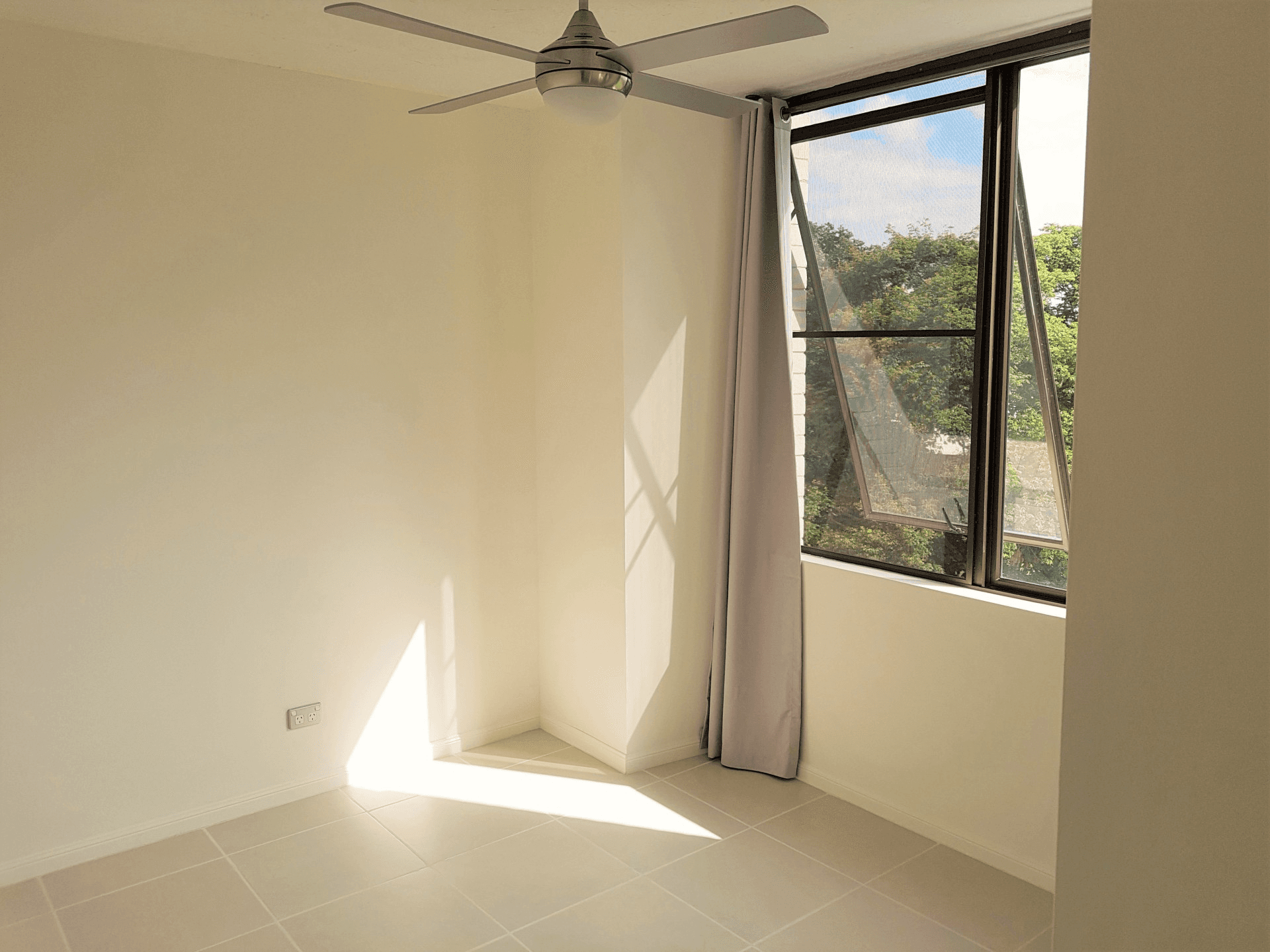 23/11 Fairway Drive, CLEAR ISLAND WATERS, QLD 4226