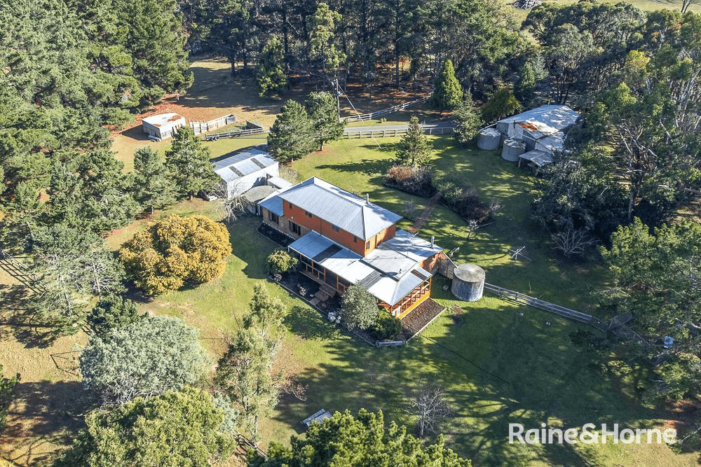 56 Walshes Road, WOODEND, VIC 3442