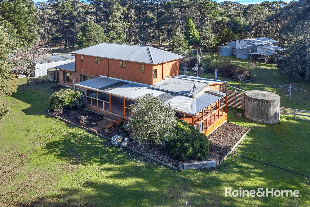 56 Walshes Road, WOODEND, VIC 3442