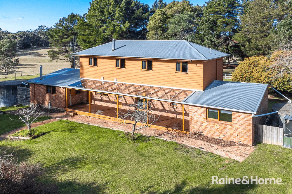 56 Walshes Road, WOODEND, VIC 3442