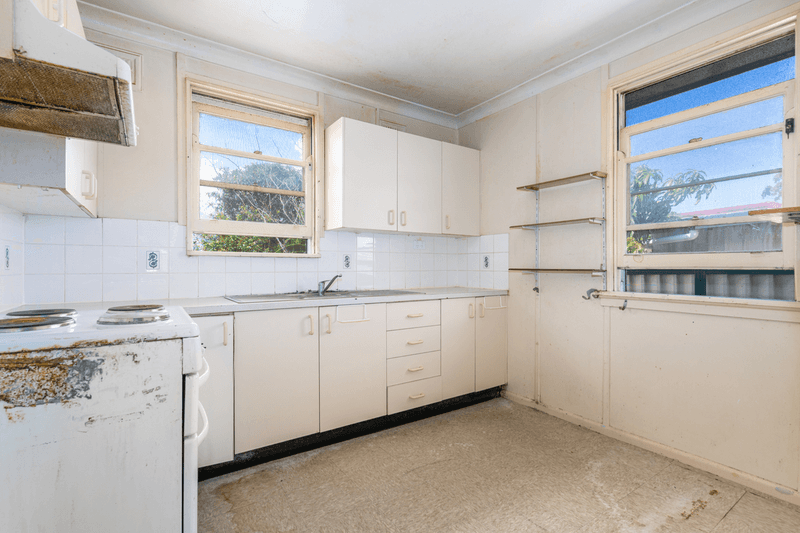 20 STEVENAGE Road, CANLEY HEIGHTS, NSW 2166