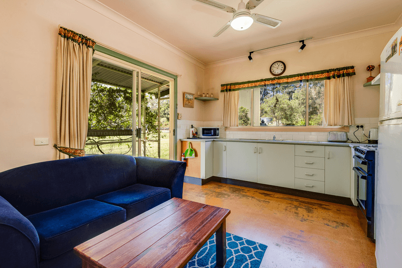 247 Waratah Road, Mangrove Mountain, NSW 2250