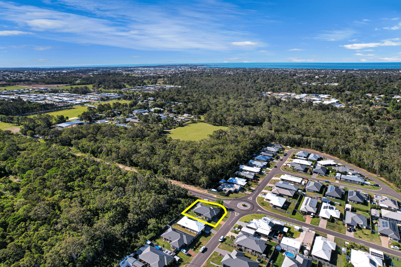 1 Halcyon Drive, WONDUNNA, QLD 4655