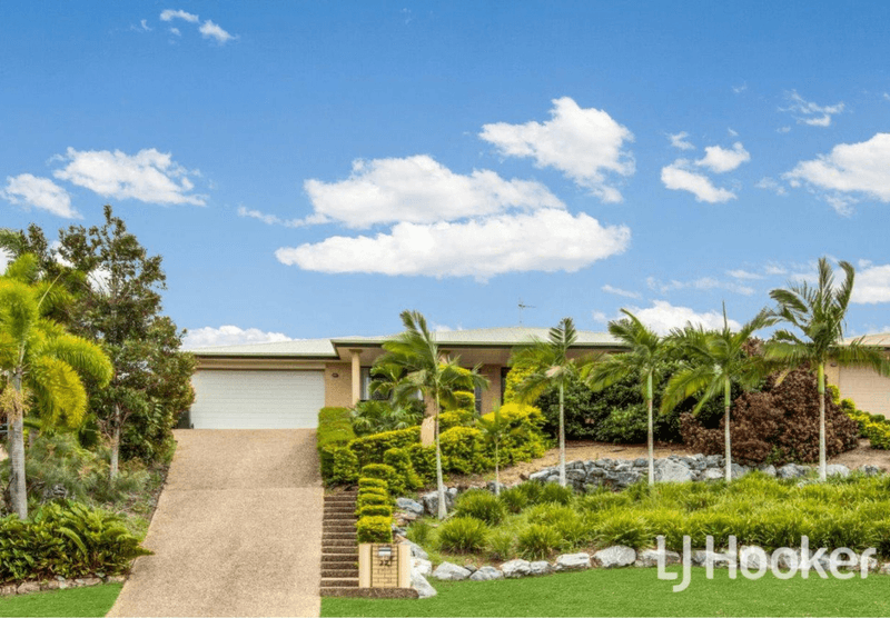 22 Barrine Close, CLINTON, QLD 4680