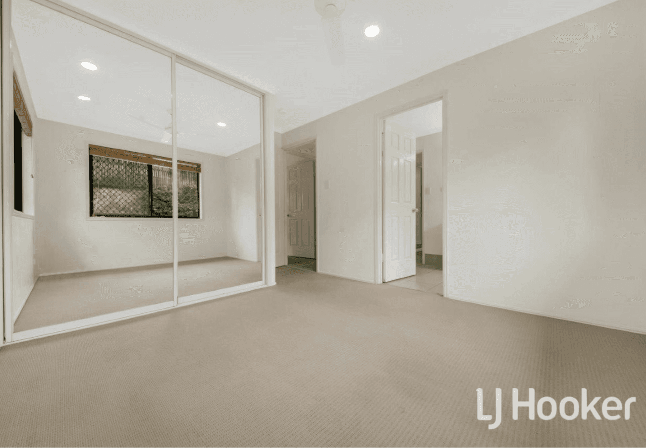 22 Barrine Close, CLINTON, QLD 4680