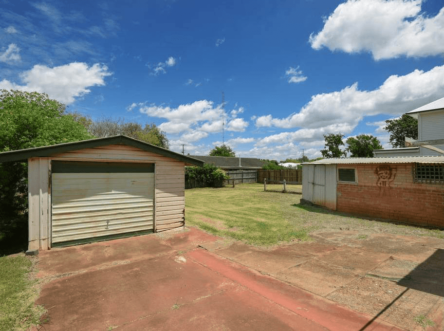 27 John Street, EAST TOOWOOMBA, QLD 4350